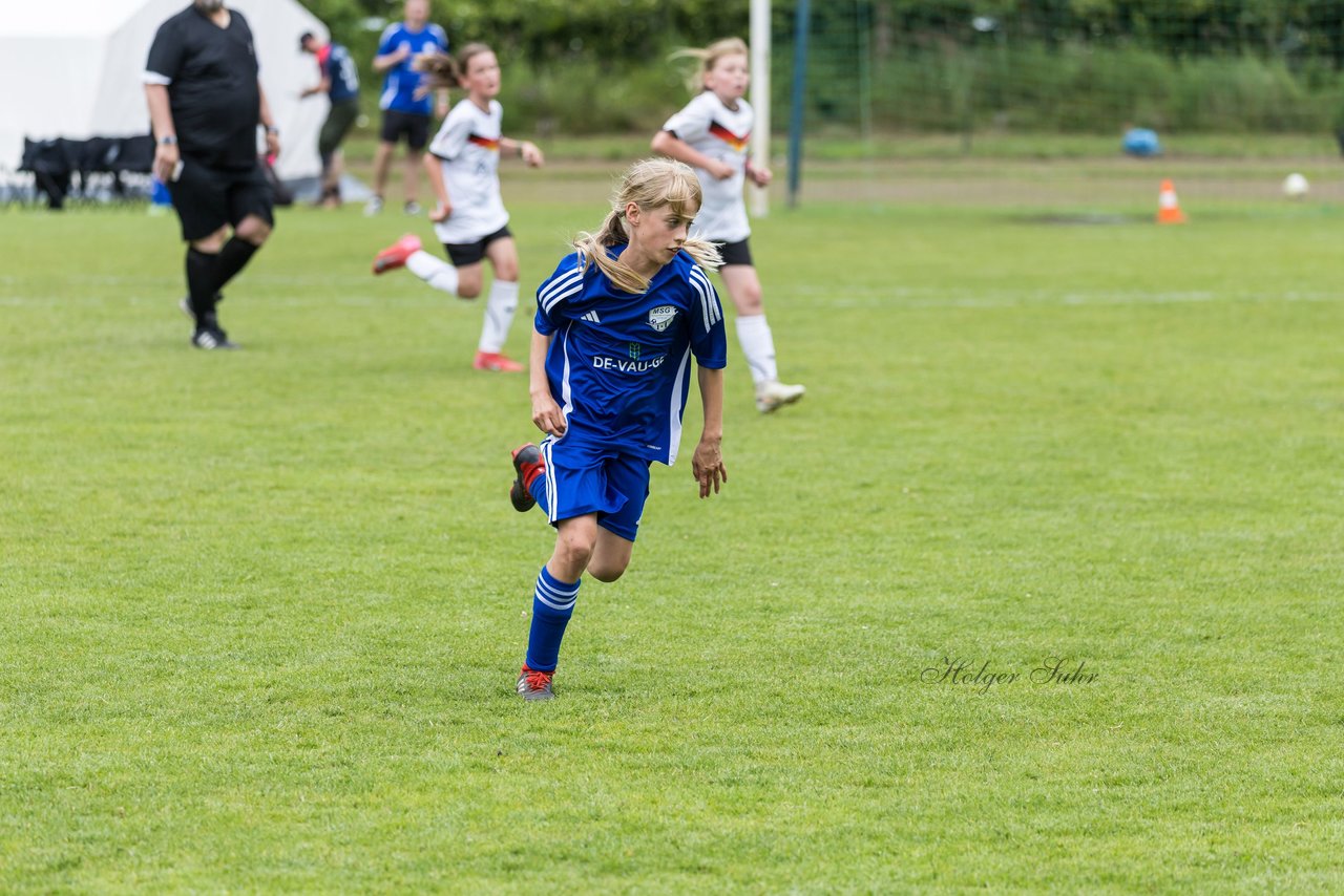 Bild 332 - Loewinnen Cup